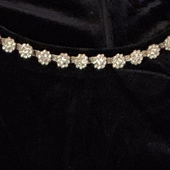 Black Velvet dress with jewels necklaced at top - Picture 3 of 7